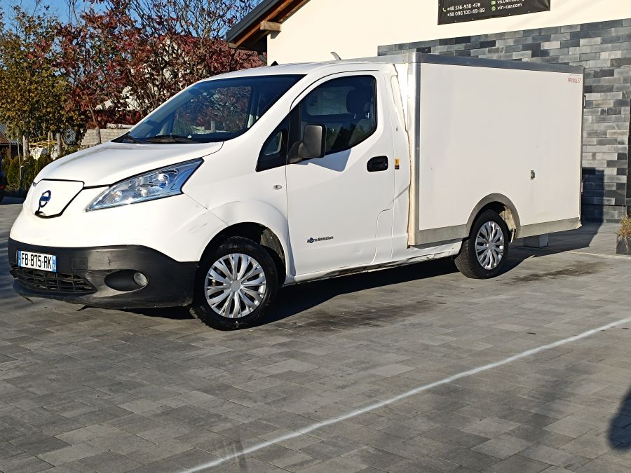 Nissan E-NV200